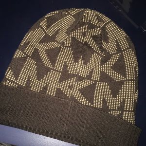 Michael kors hat
